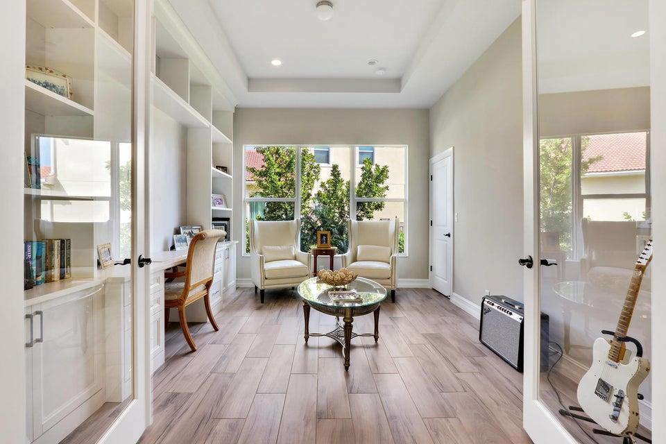 JUPITER COUNTRY CLUB - Residential