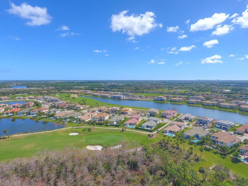 JUPITER COUNTRY CLUB - Residential