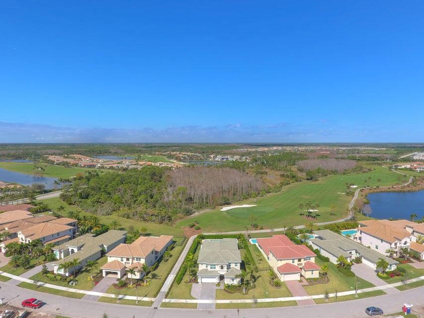 JUPITER COUNTRY CLUB - Residential