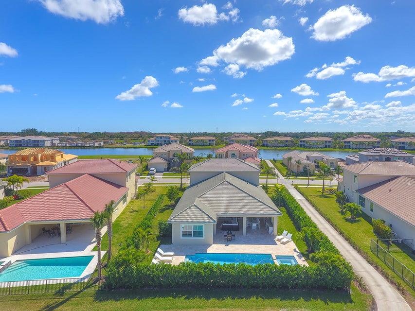 JUPITER COUNTRY CLUB - Residential