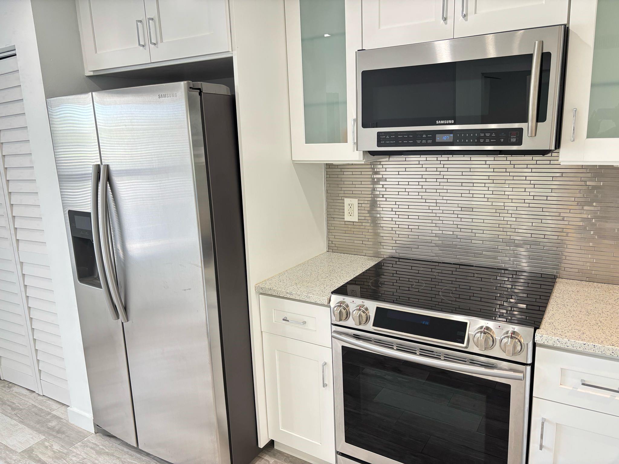 1629 Riverview Rd 120
