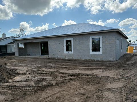 A home in Port St Lucie