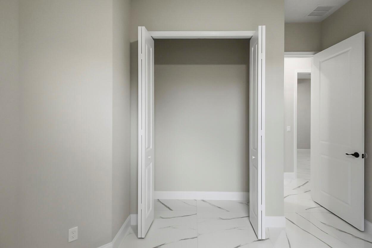 PORT ST LUCIE SECTION 23 - Residential