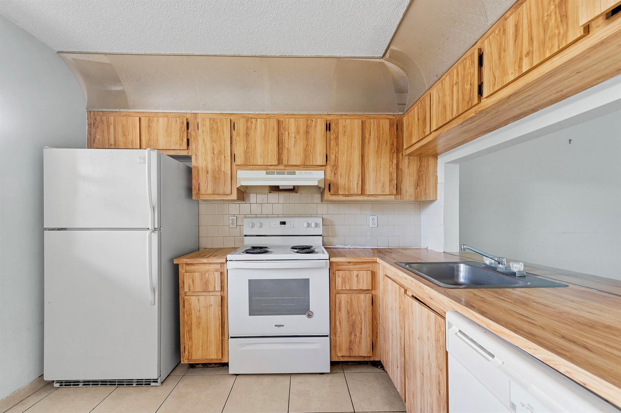 PINE LAKE SEVEN CONDO - Residential