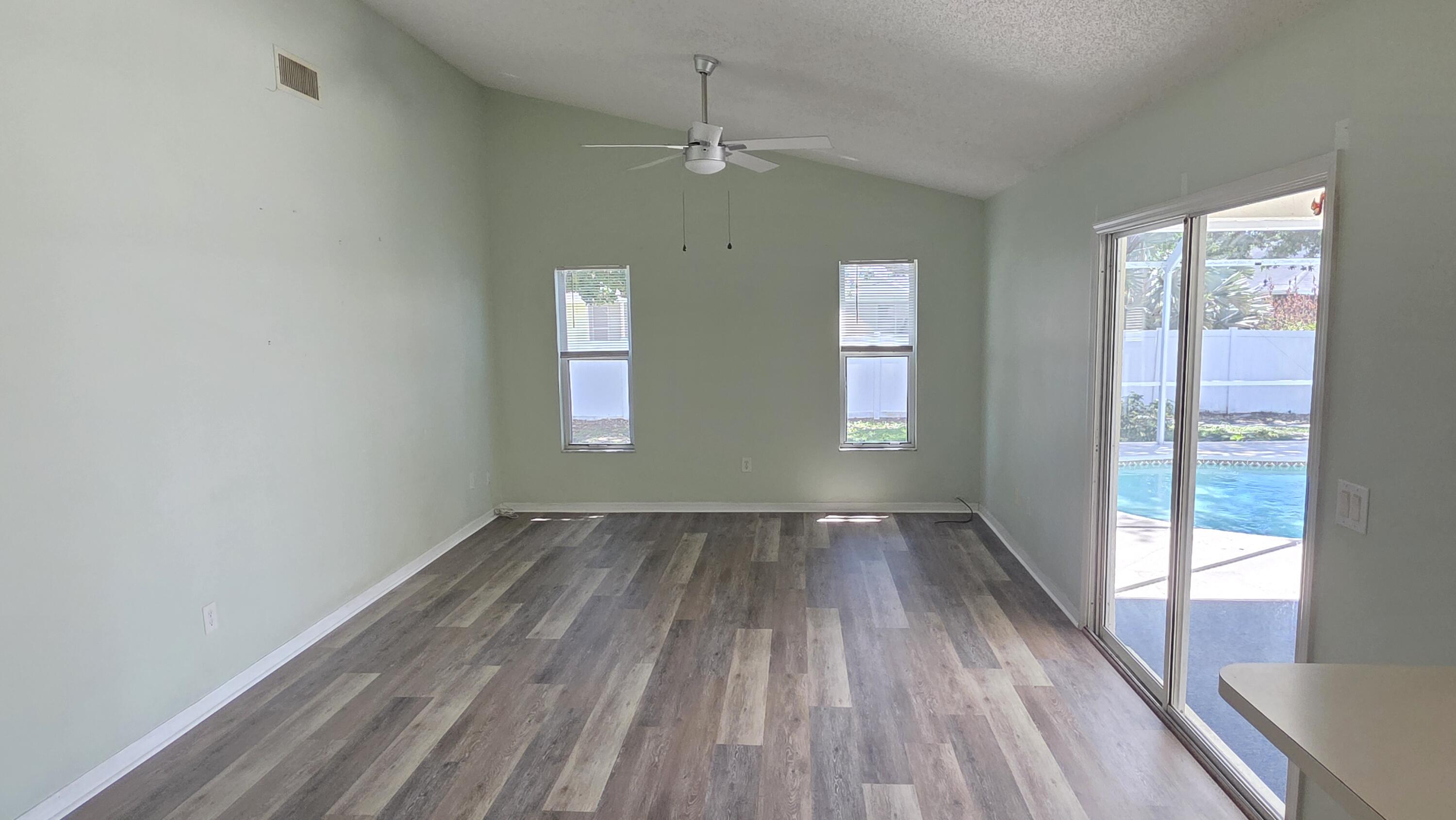 PORT ST LUCIE SECTION 39 - Residential Lease