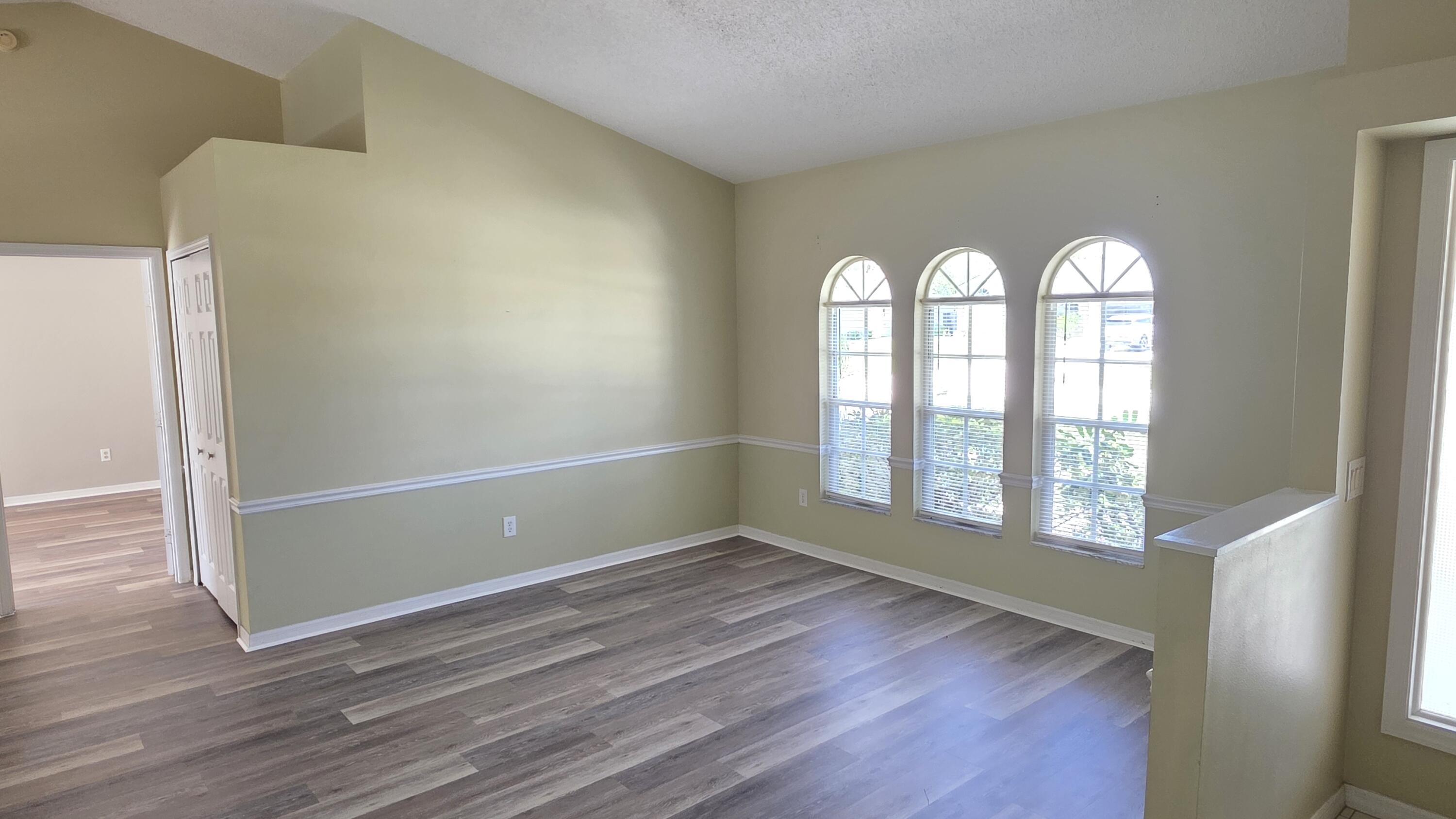 PORT ST LUCIE SECTION 39 - Residential Lease