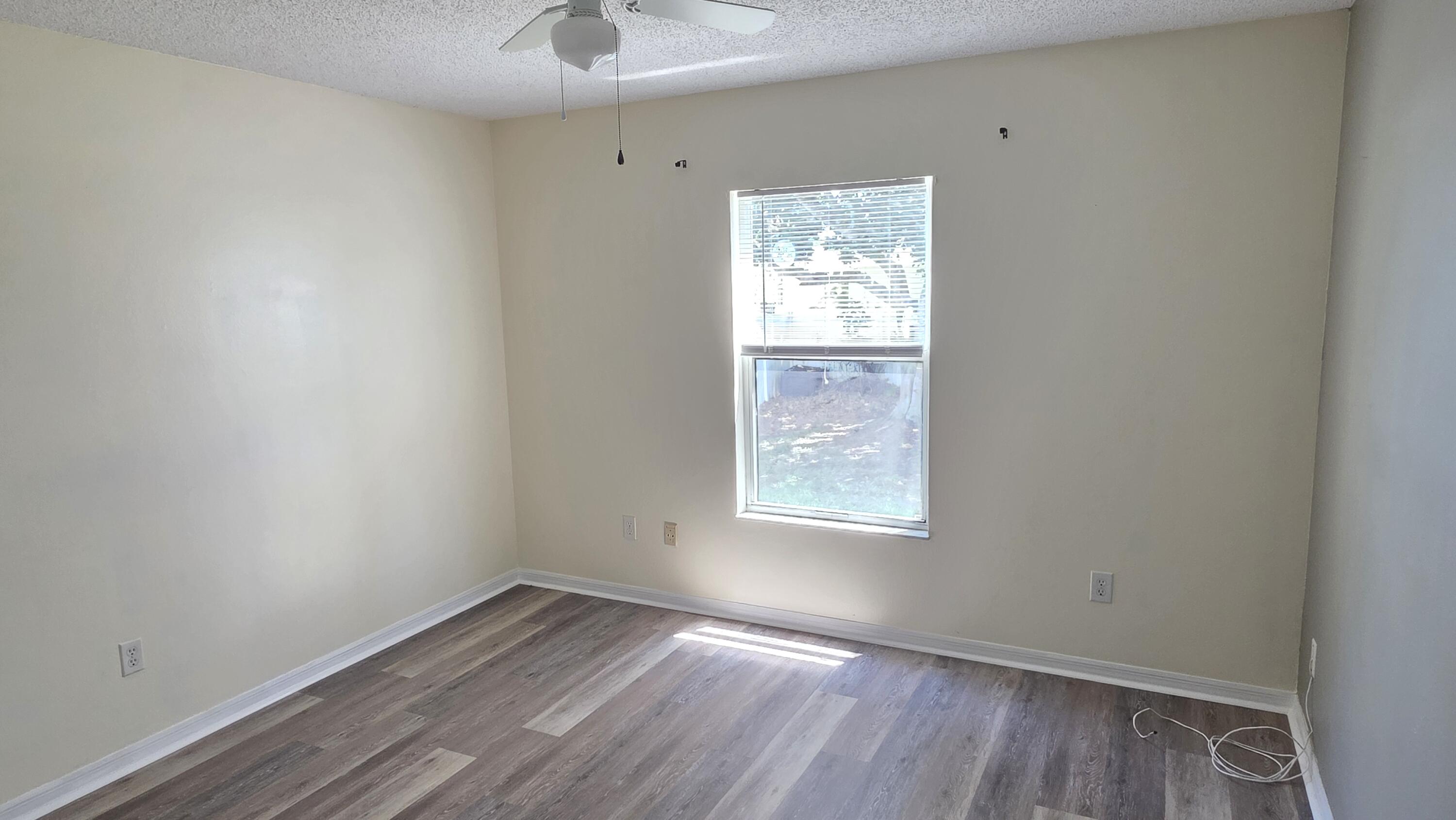 PORT ST LUCIE SECTION 39 - Residential Lease