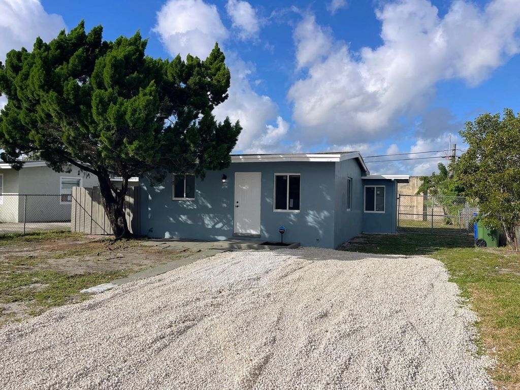 Photo of 1774 Lauderdale Manor Dr, Fort Lauderdale, FL 33311 (MLS # F10539230)