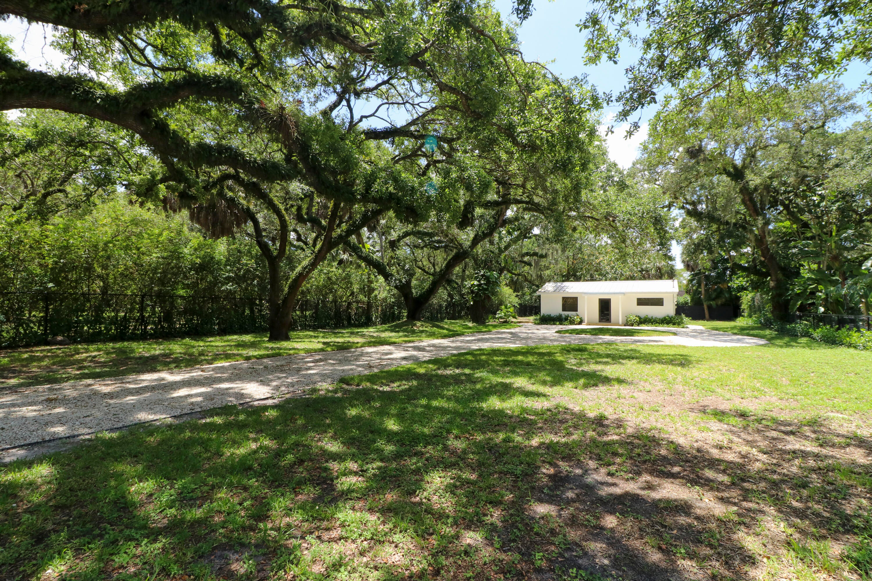 2101 Riverland Road