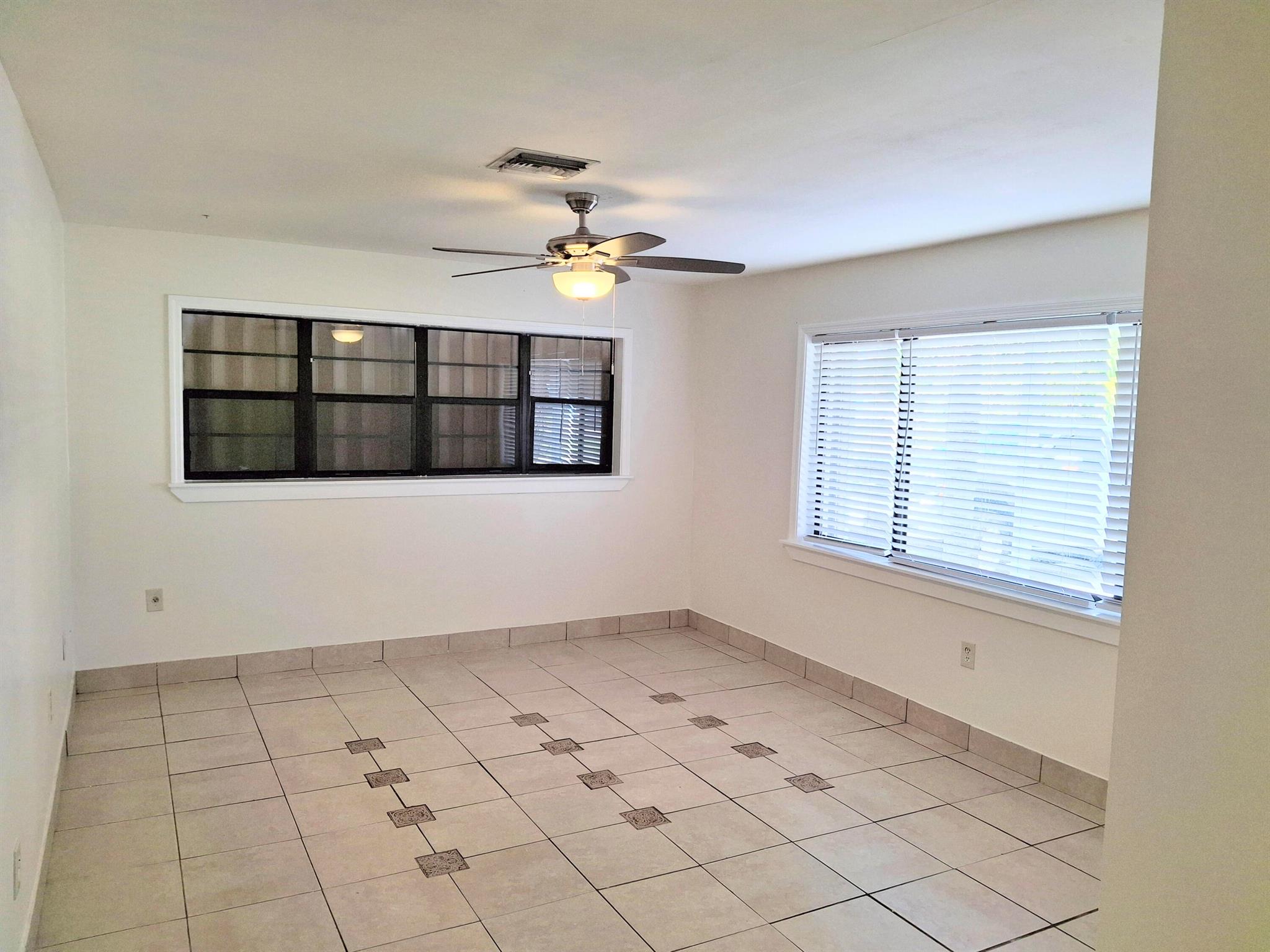 PALM BEACH SQUARE UNIT 1 - Residential