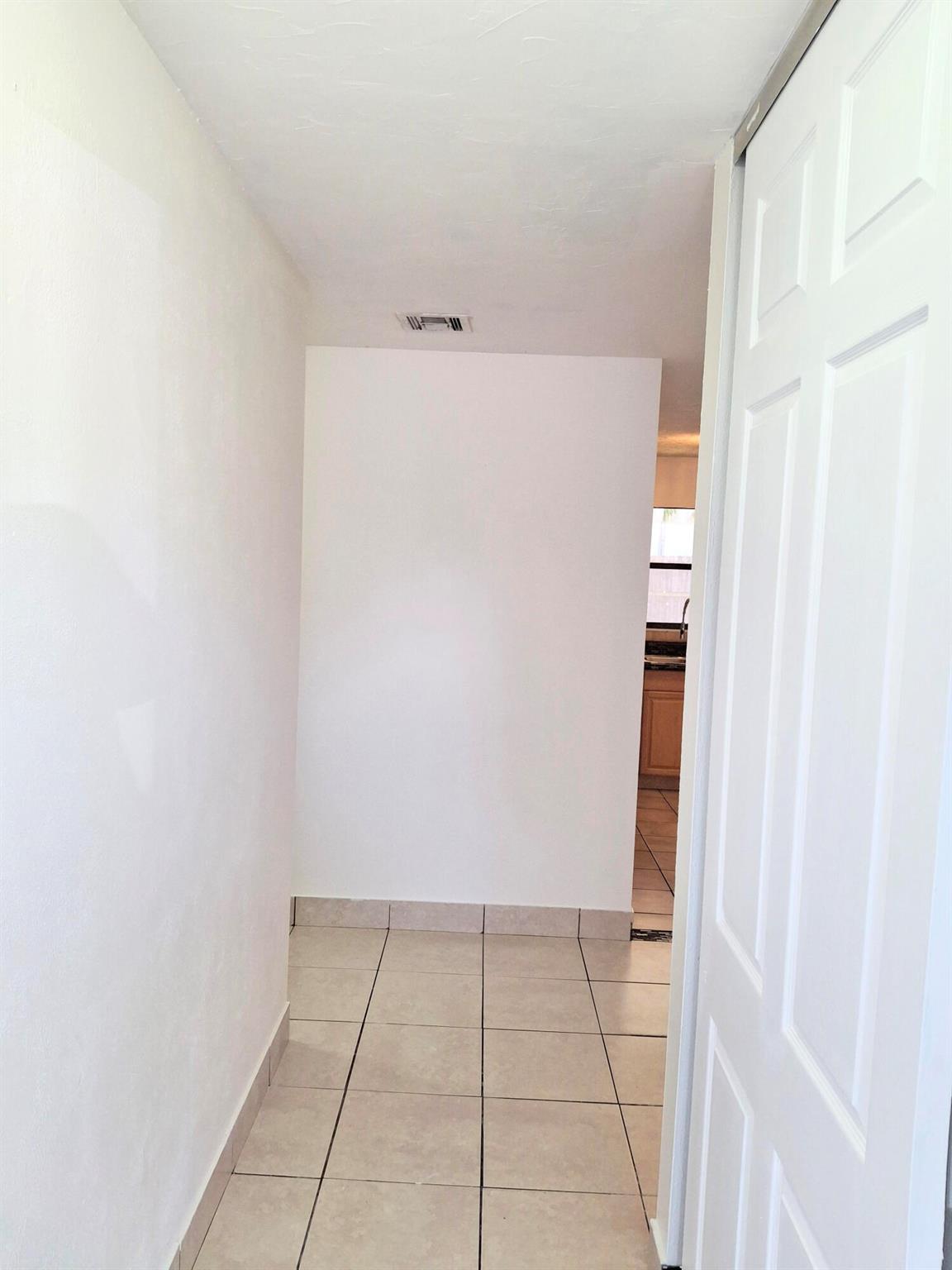 PALM BEACH SQUARE UNIT 1 - Residential