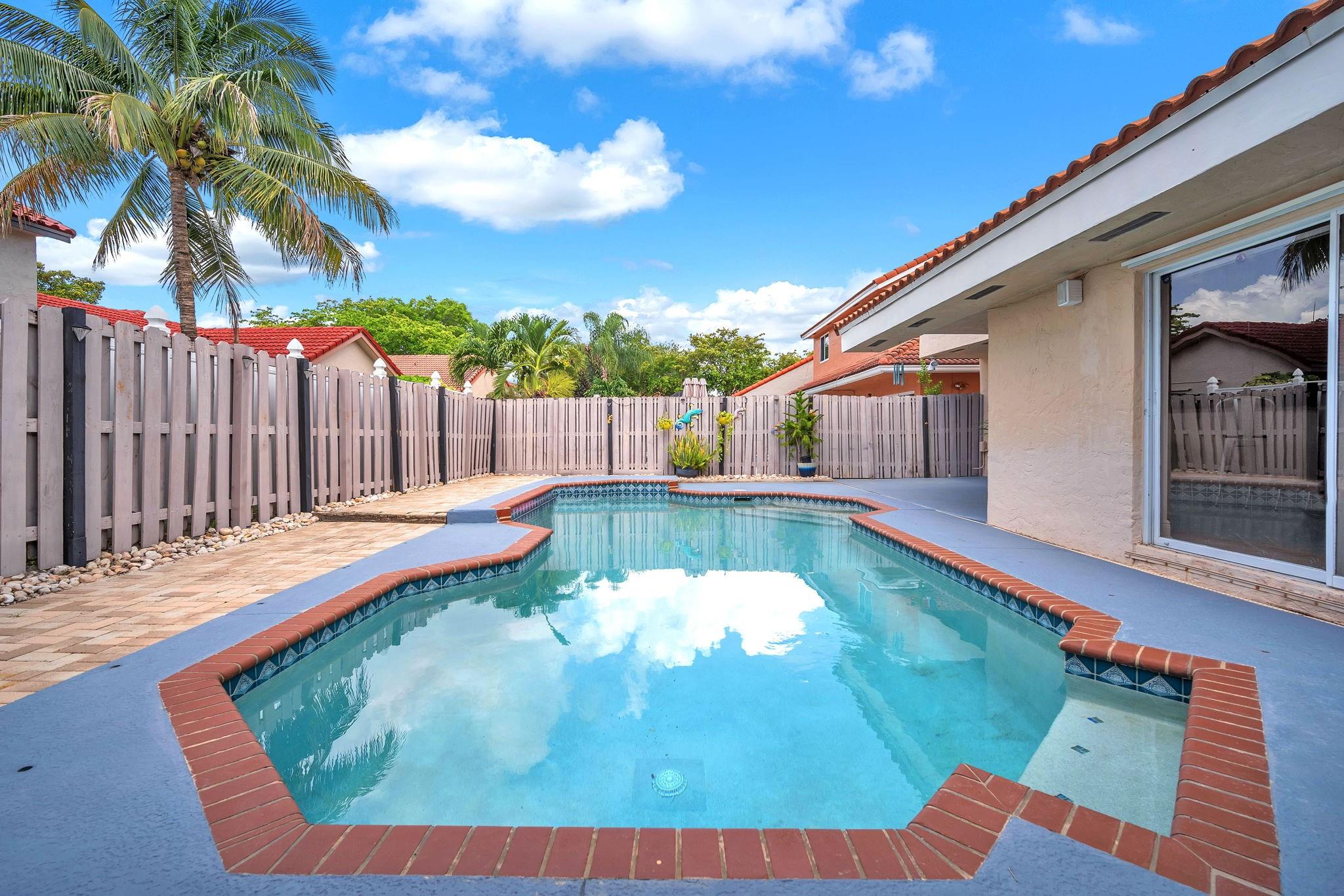 9520 NW 18th Drive
