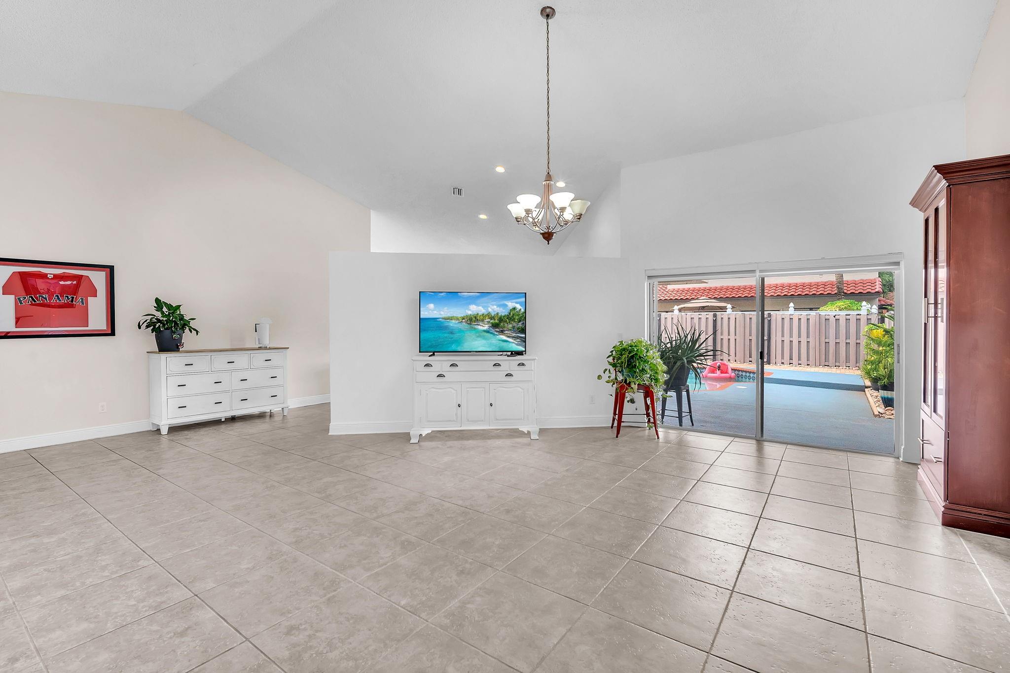 9520 NW 18th Drive