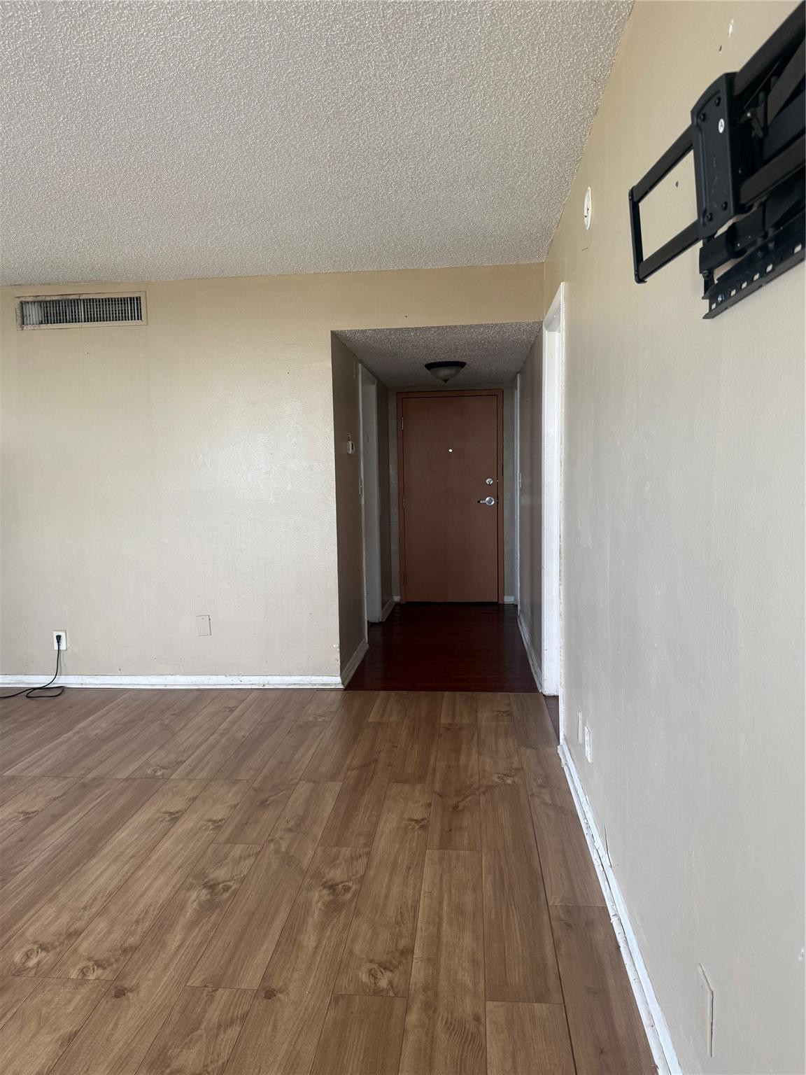 Inverrary Gardens Condo I - Residential Lease