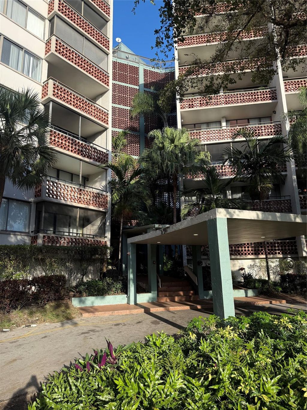 Photo of 4222 Inverrary Boulevard, Lauderhill, FL 33319 (MLS # F10555112)