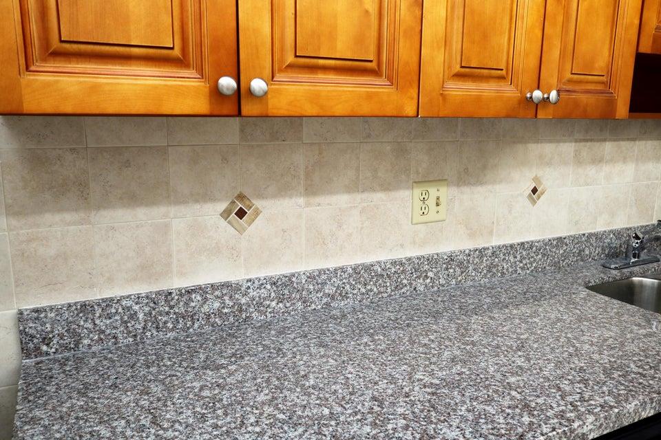 CRESTHAVEN CONDO TOWNHOMES SEC 2 - Residential