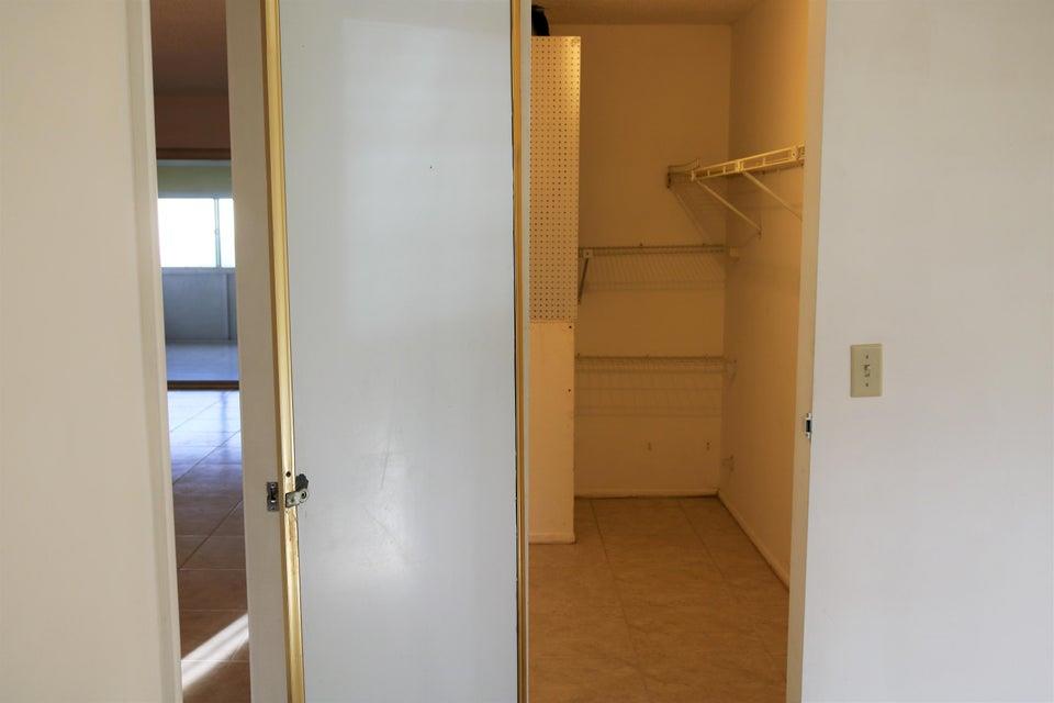 CRESTHAVEN CONDO TOWNHOMES SEC 2 - Residential