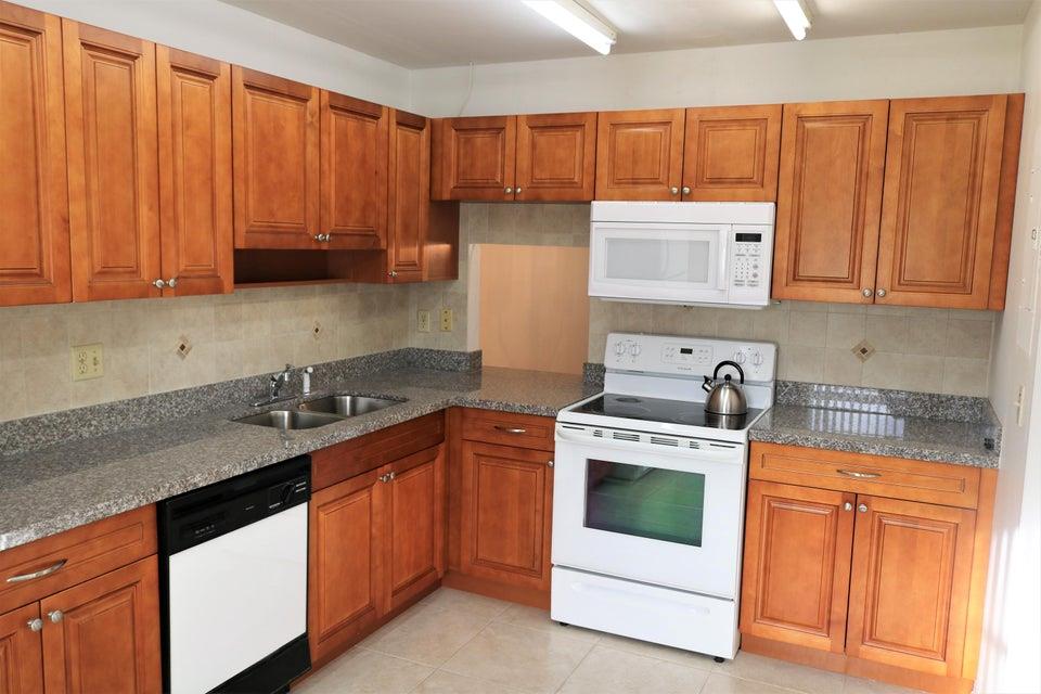 CRESTHAVEN CONDO TOWNHOMES SEC 2 - Residential