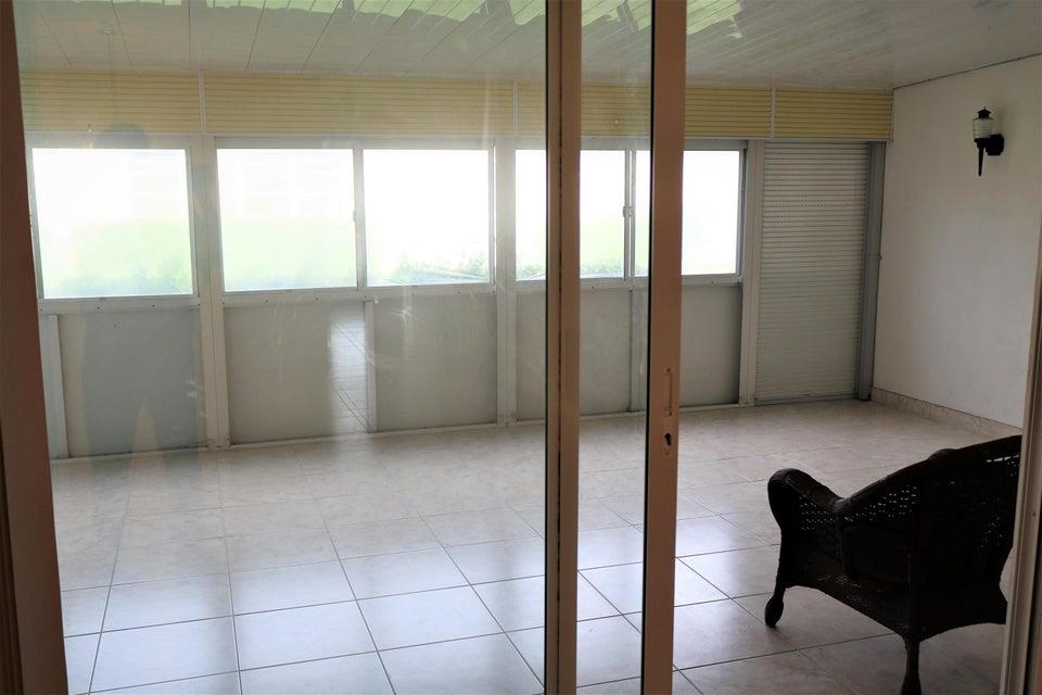 CRESTHAVEN CONDO TOWNHOMES SEC 2 - Residential