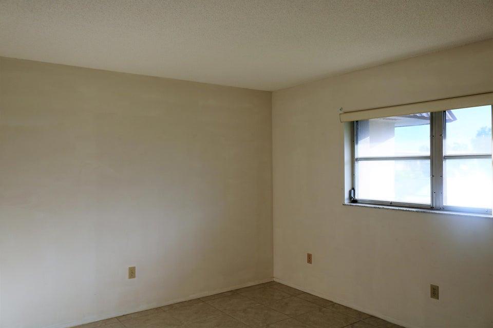 CRESTHAVEN CONDO TOWNHOMES SEC 2 - Residential