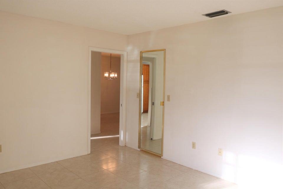 CRESTHAVEN CONDO TOWNHOMES SEC 2 - Residential