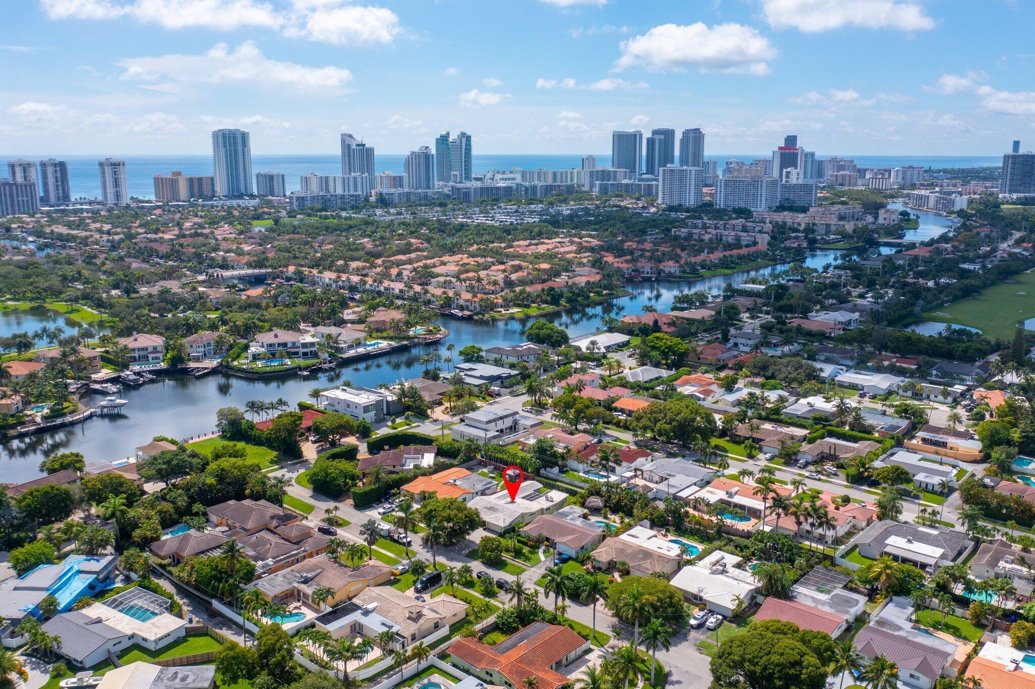 HOLLYWOOD GOLF ESTATES SE - Residential