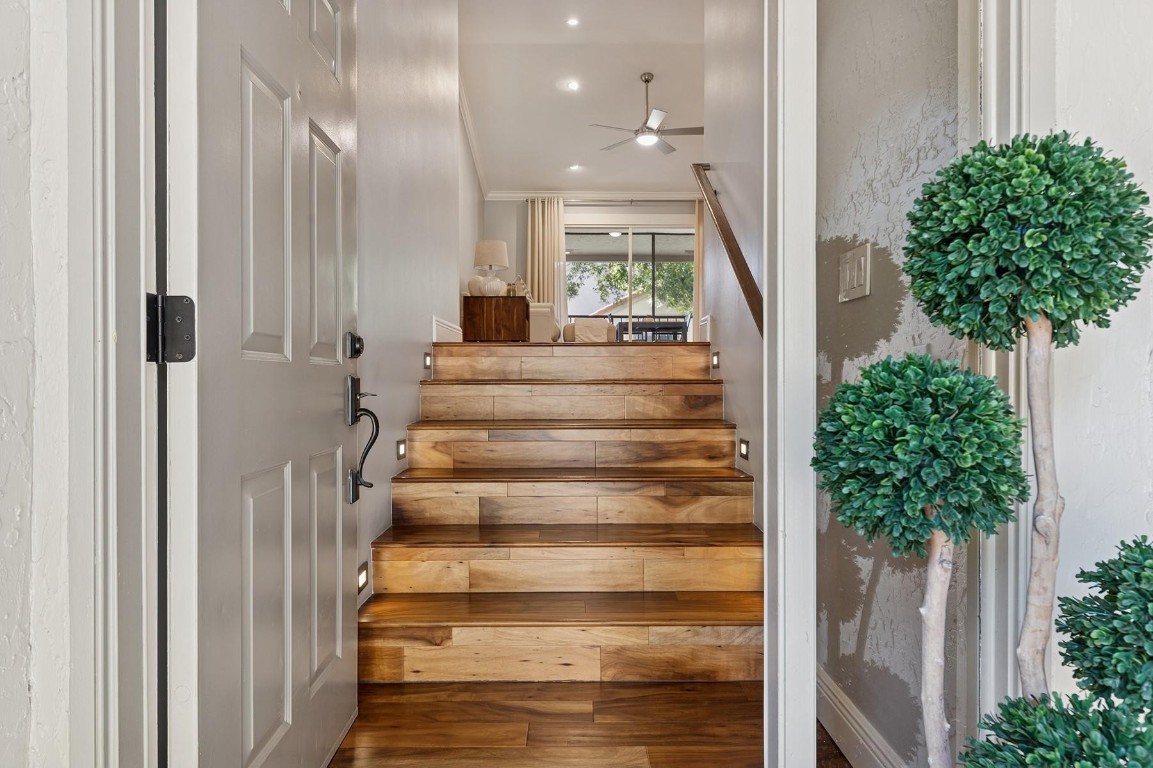 5560 Coach House Circle C