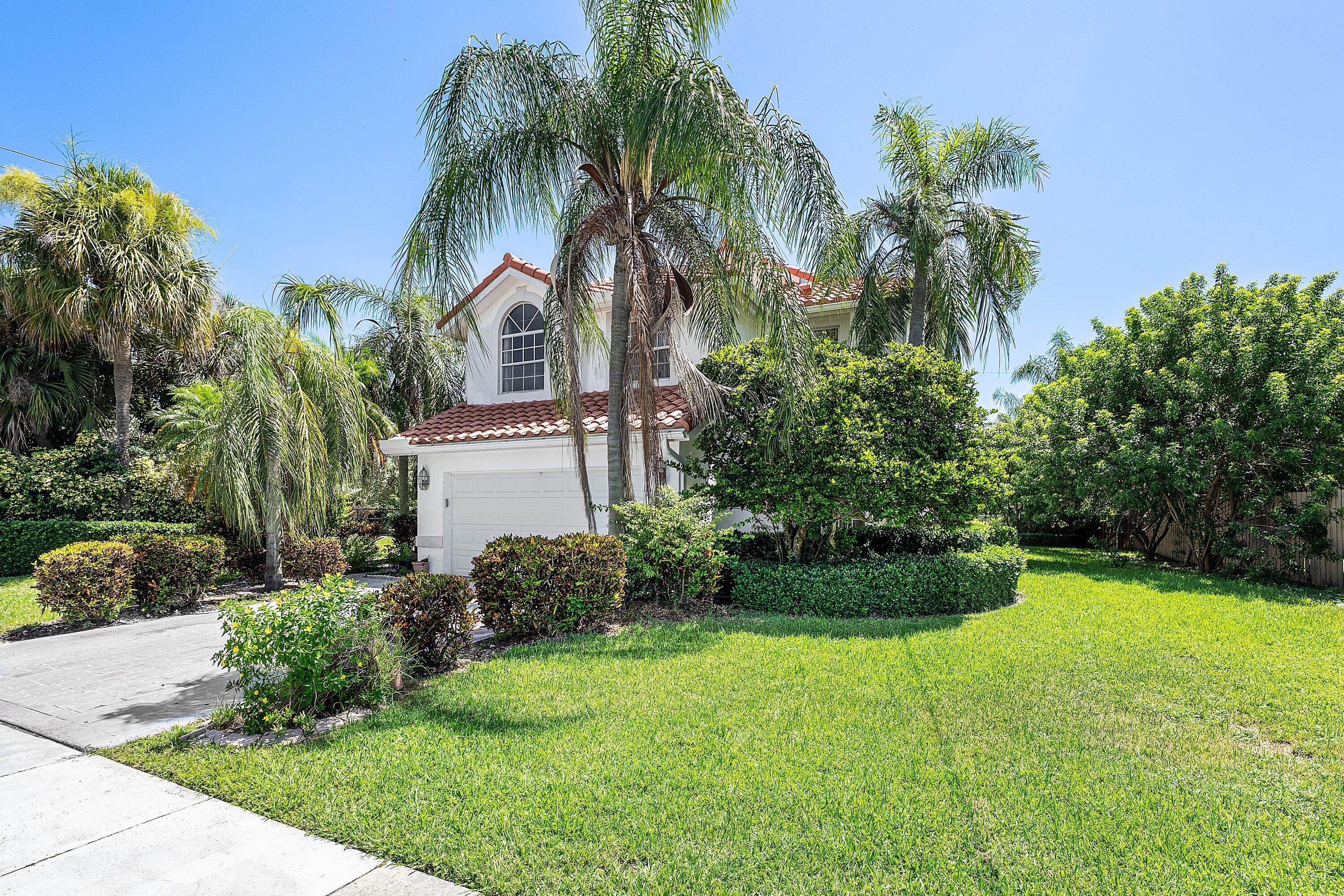 2350 NW 5TH Avenue