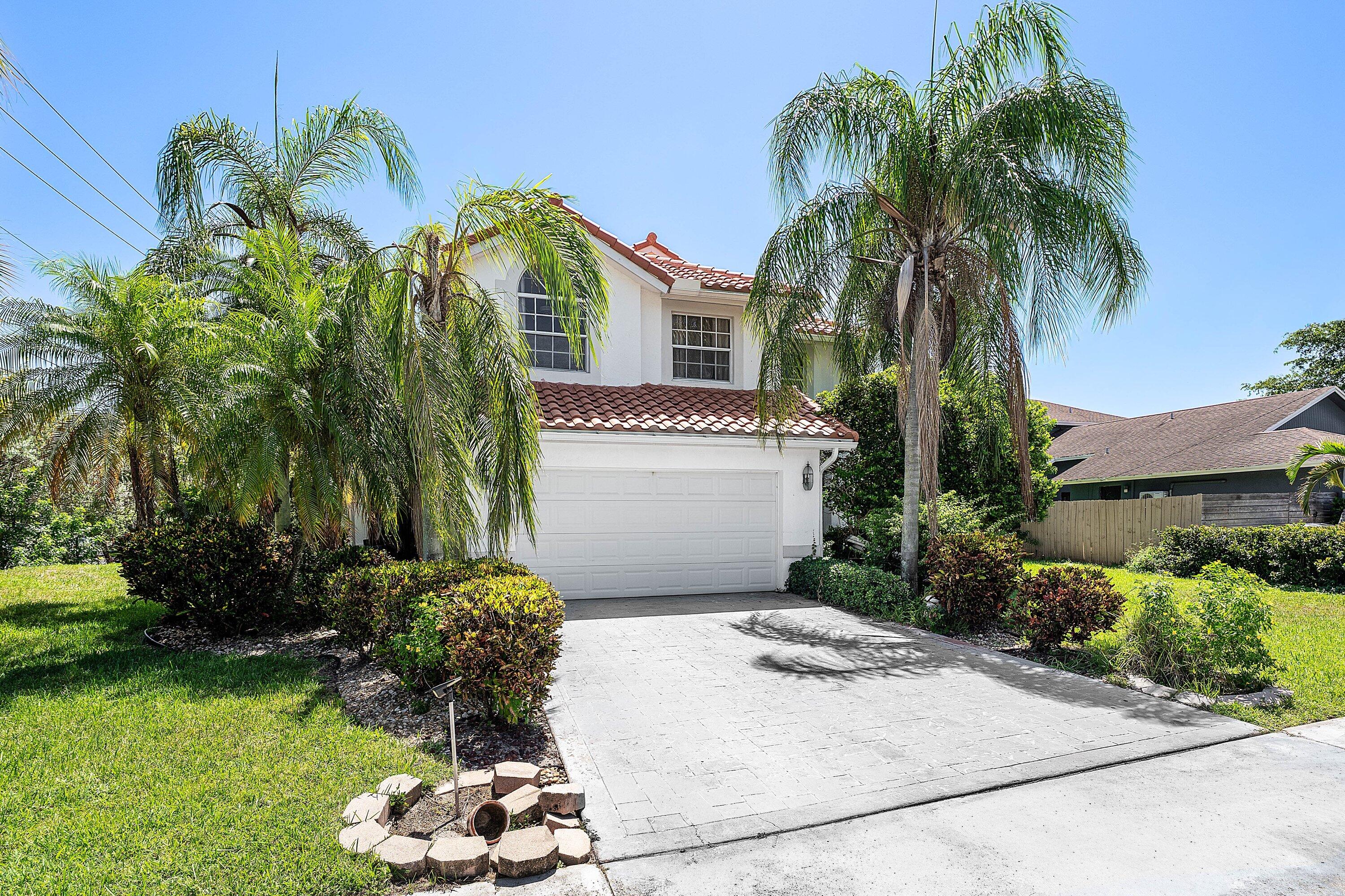 2350 NW 5TH Avenue