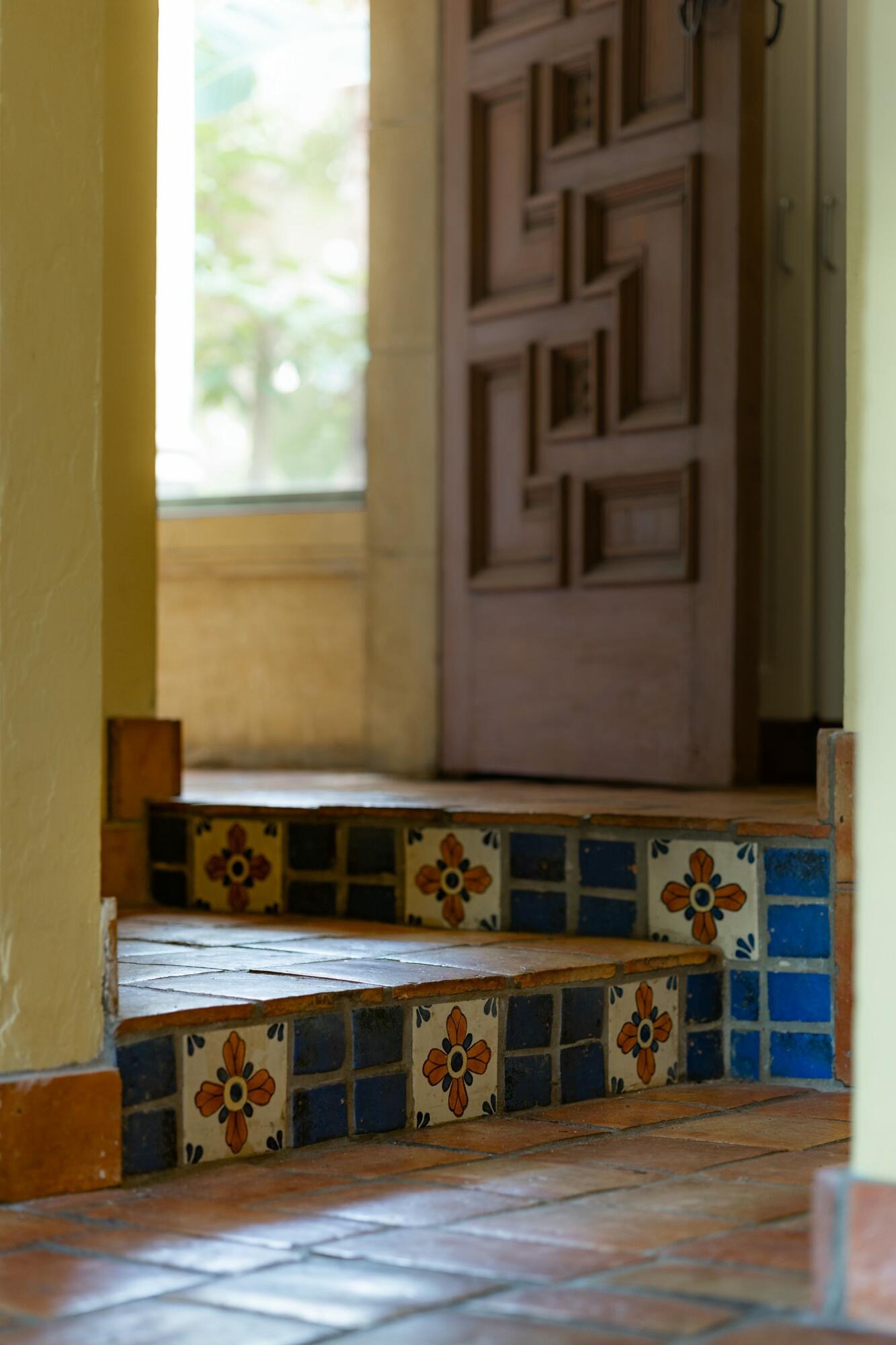 WARDEN HOUSE CONDO - Residential