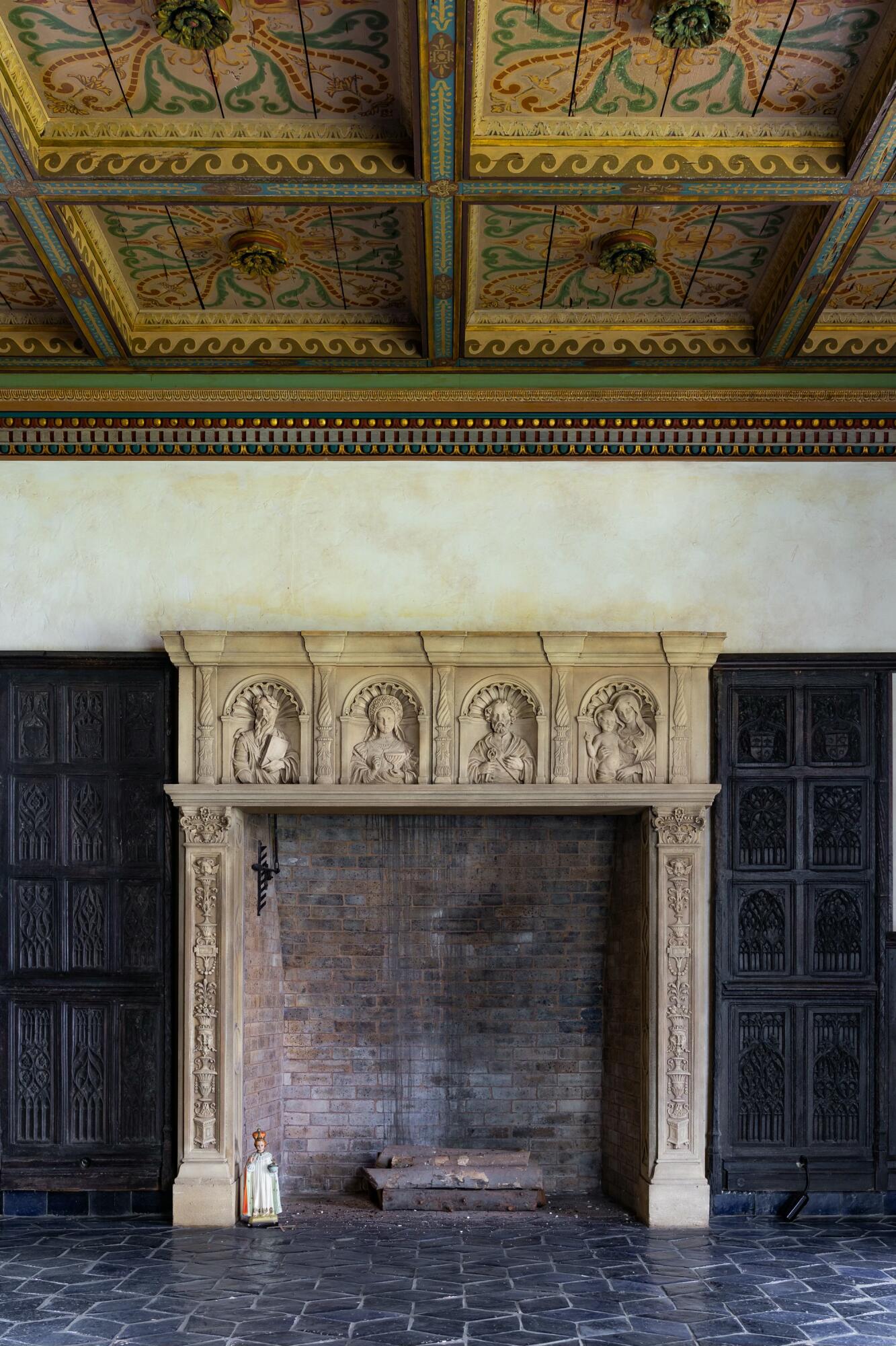 WARDEN HOUSE CONDO - Residential