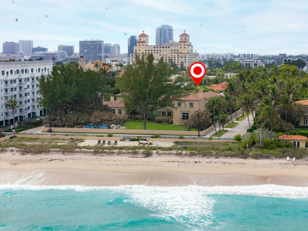 WARDEN HOUSE CONDO - Residential