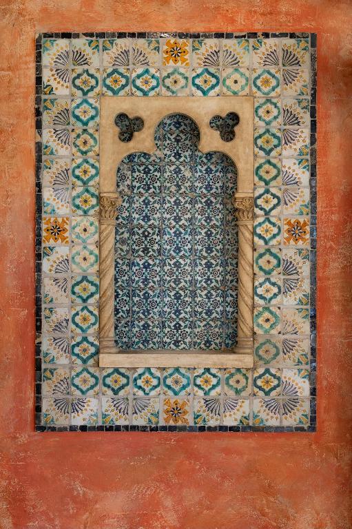 WARDEN HOUSE CONDO - Residential