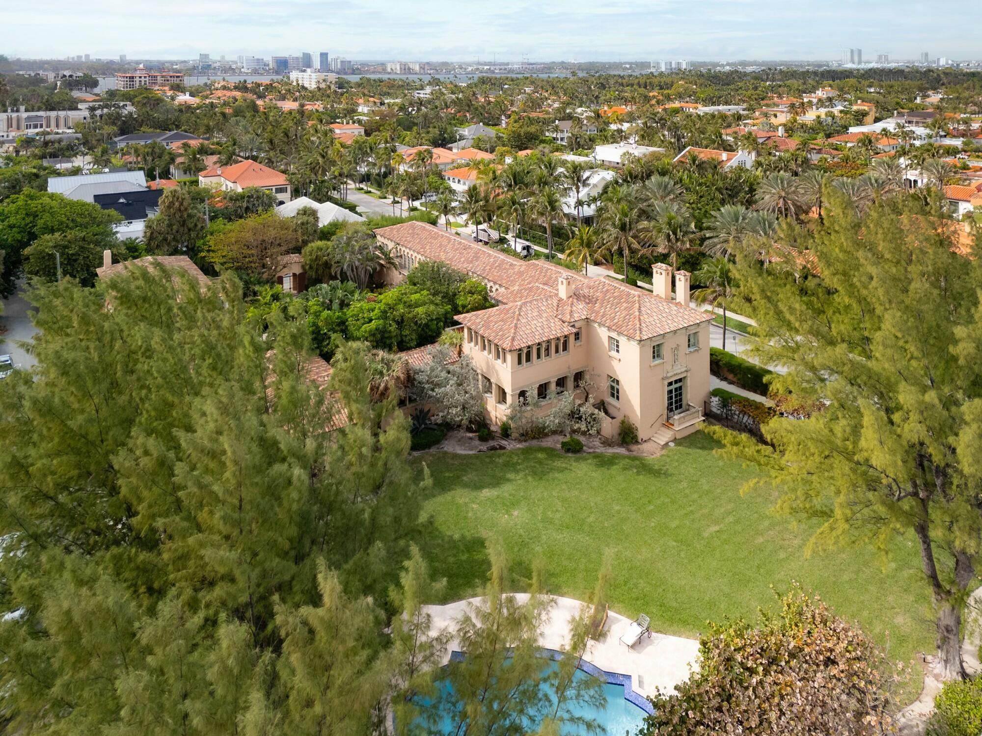 WARDEN HOUSE CONDO - Residential