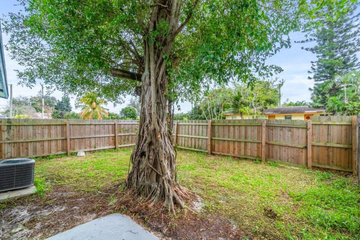 Gulfstream Apartments - Residential Lease