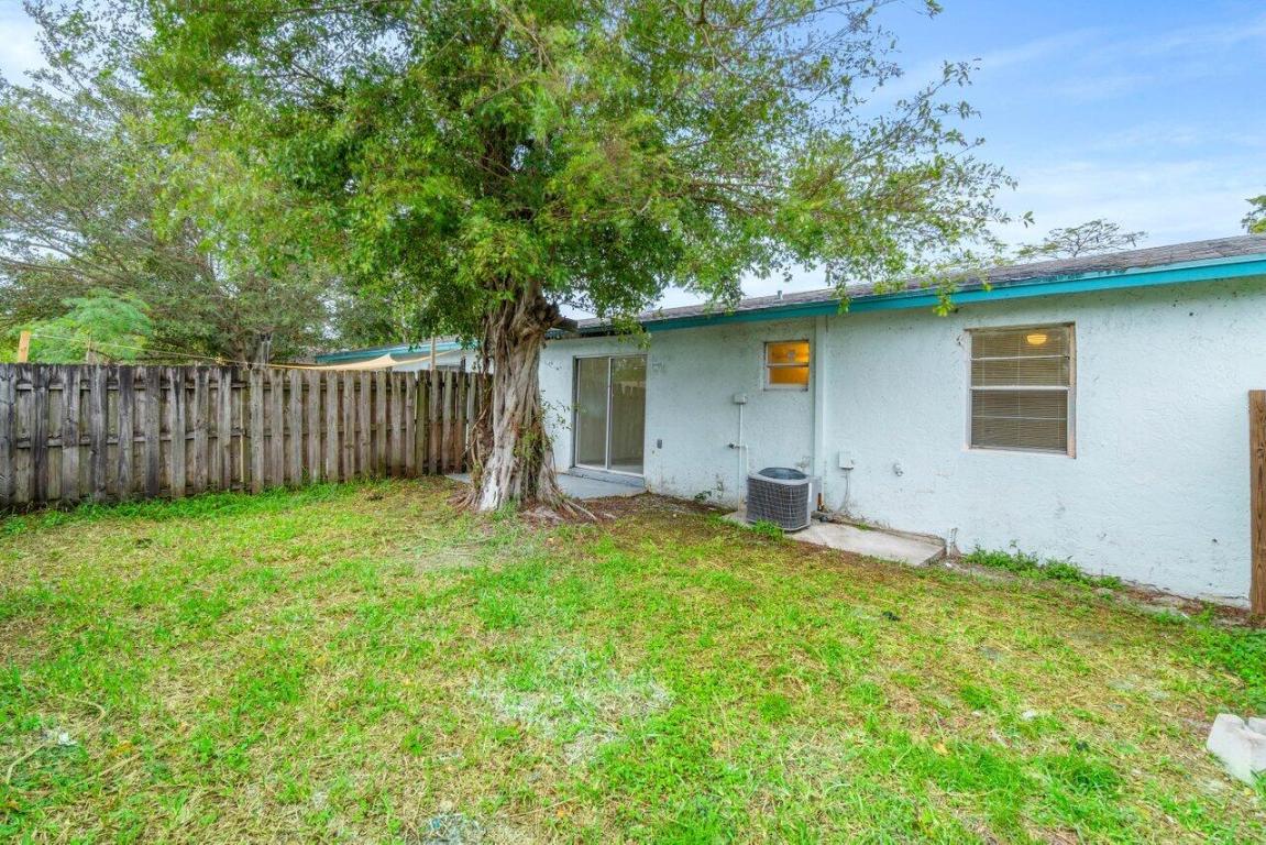 Gulfstream Apartments - Residential Lease