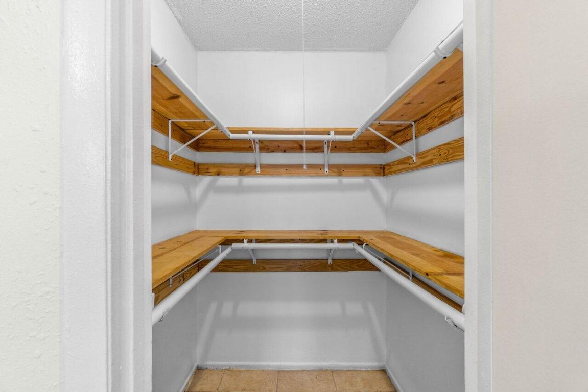 Gulfstream Apartments - Residential Lease