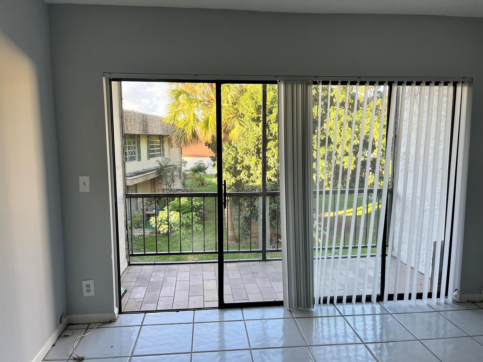 BOCA VISTA CONDO - Residential Lease