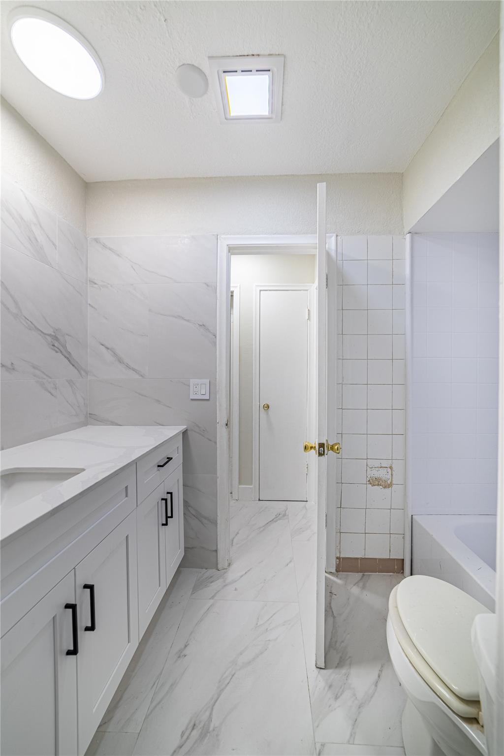 Kimberly Village - Residential Lease