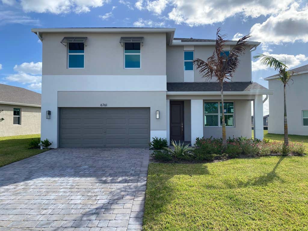 Photo of 6761 SE Park Trace Drive, Stuart, FL 34997 (MLS # R11037007)