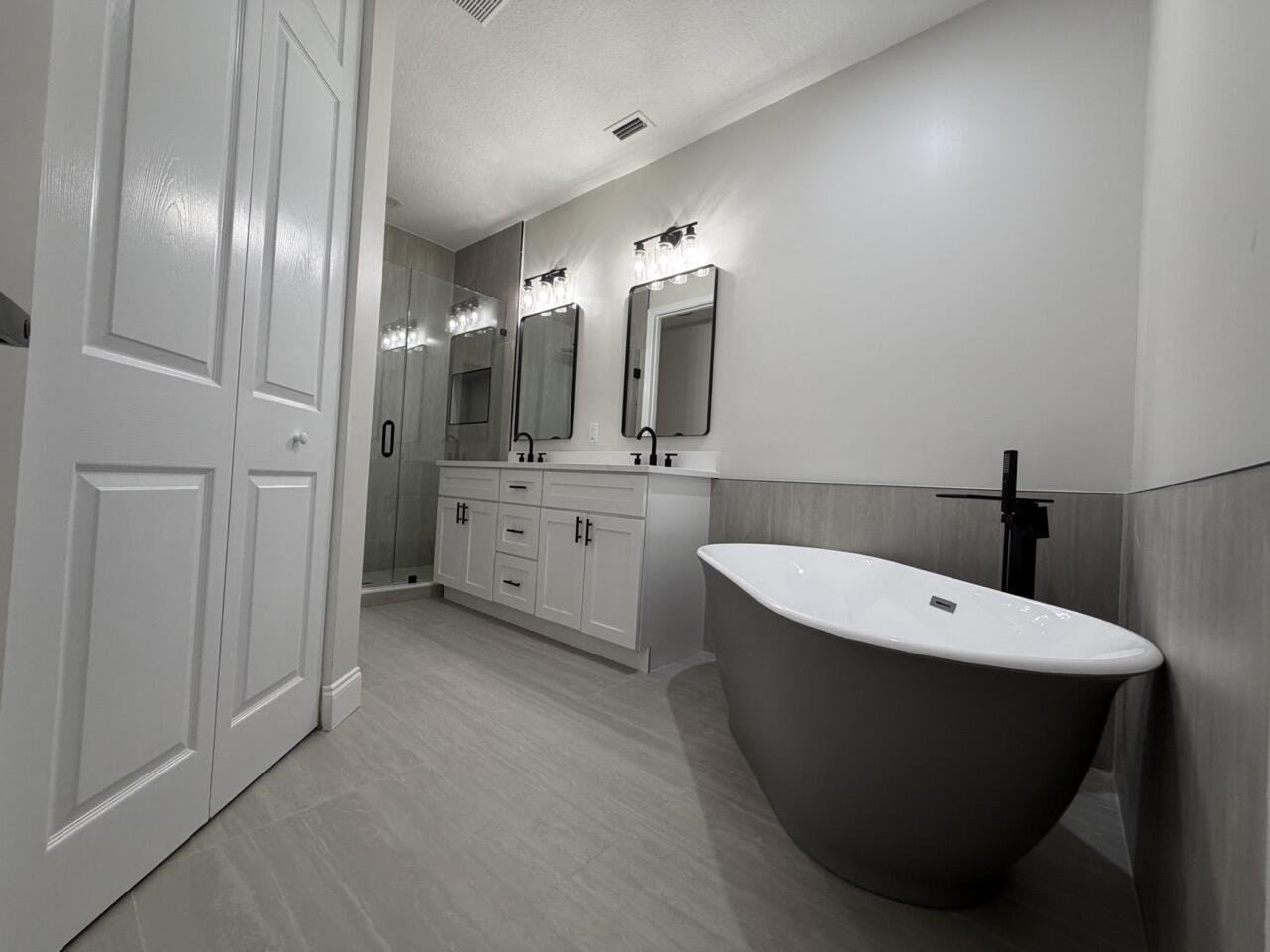 PINE KEY RESERVE CONDOMINIUM - Residential