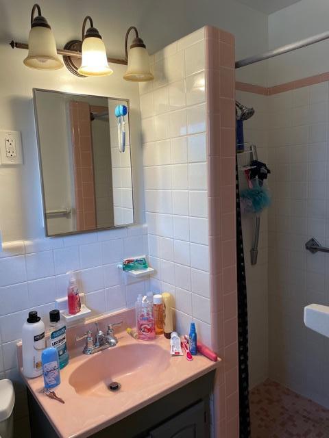 MARAVILLA ESTATES - Residential