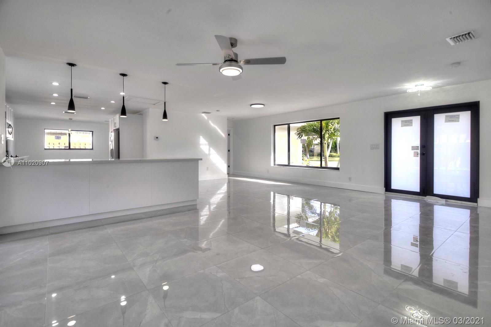 LAKE FLORESTA PARK 2ND SE - Residential Lease