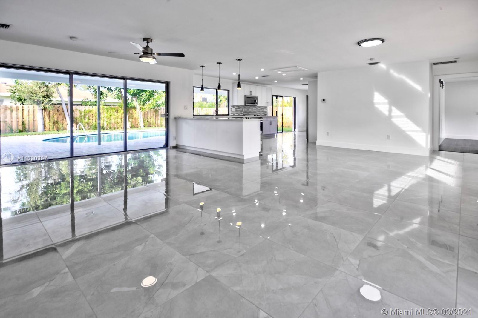 LAKE FLORESTA PARK 2ND SE - Residential Lease