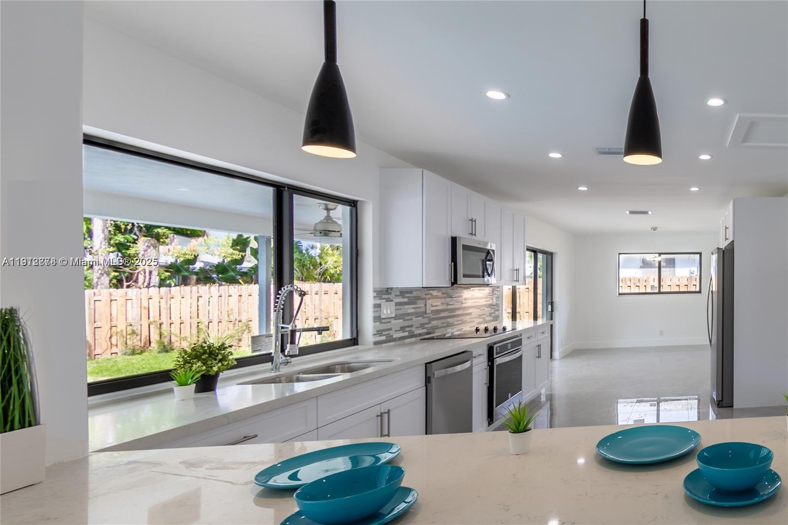 View photos, virtual tours, details... 1001 NW 6th Drive