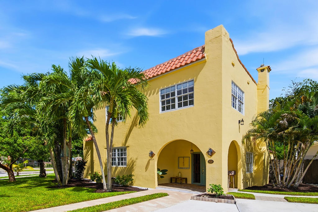 Photo of 3604 Westview Avenue, West Palm Beach, FL 33407 (MLS # B26082208)