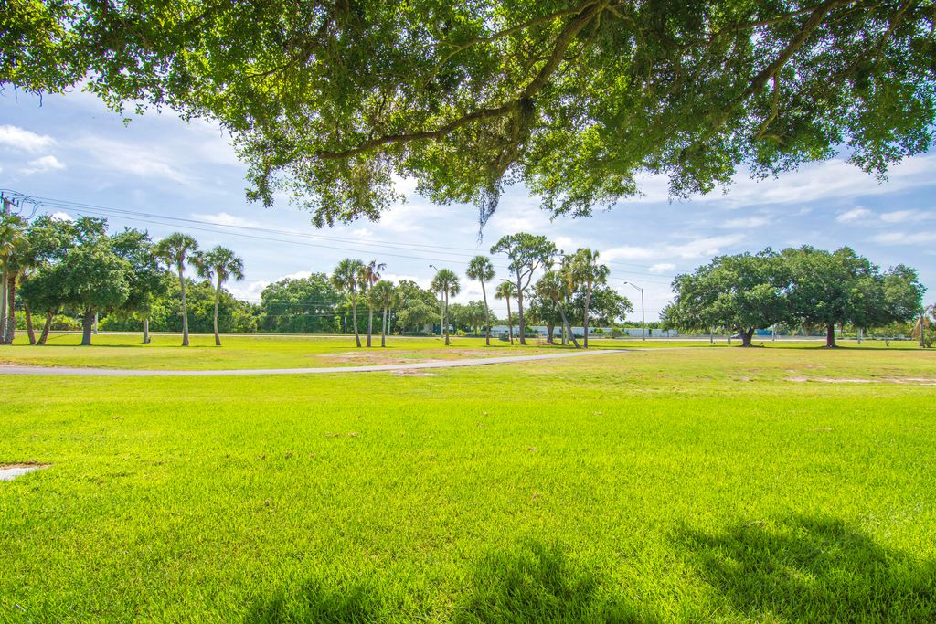 Photo of 16 Vista Palm Lane #106, Vero Beach, FL 32962 (MLS # B26040186)