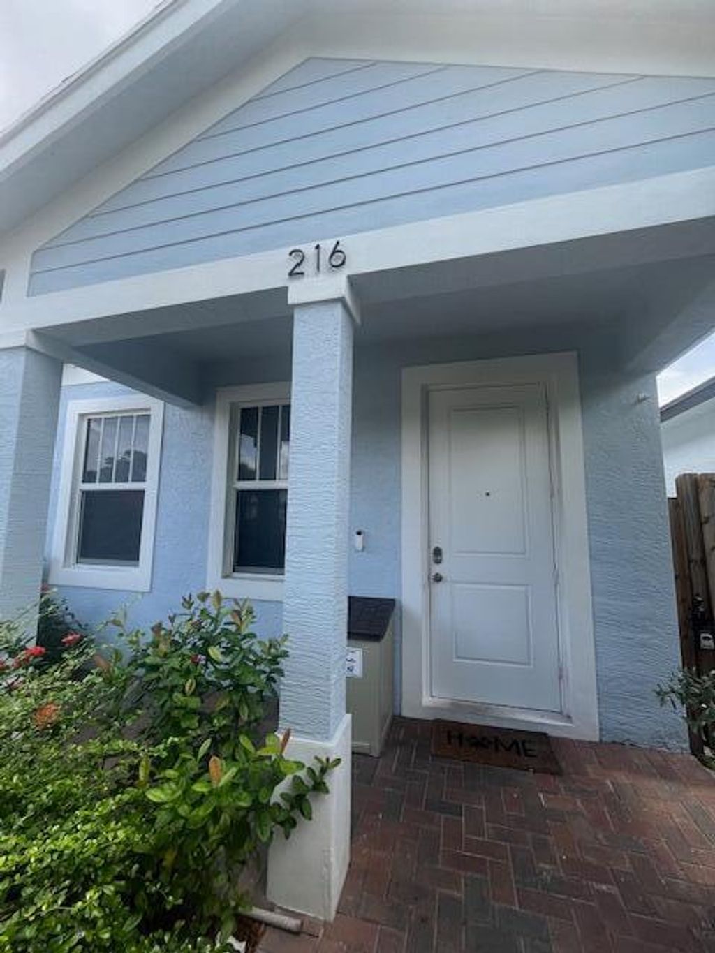 Photo of 216 N C Street, Lake Worth Beach, FL 33460 (MLS # R11021421)