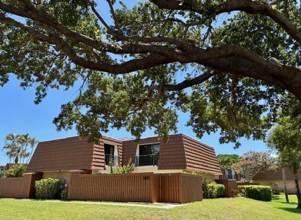 Photo of 3900 County Line Road #26c, Tequesta, FL 33469 (MLS # R11101254)