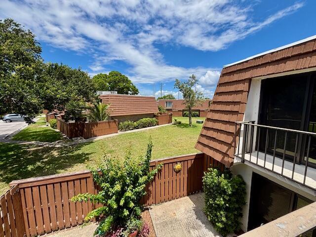 3900 County Line Road 26c, Tequesta, FL, 33469/$309,000 4 3900 County Line Road 26c